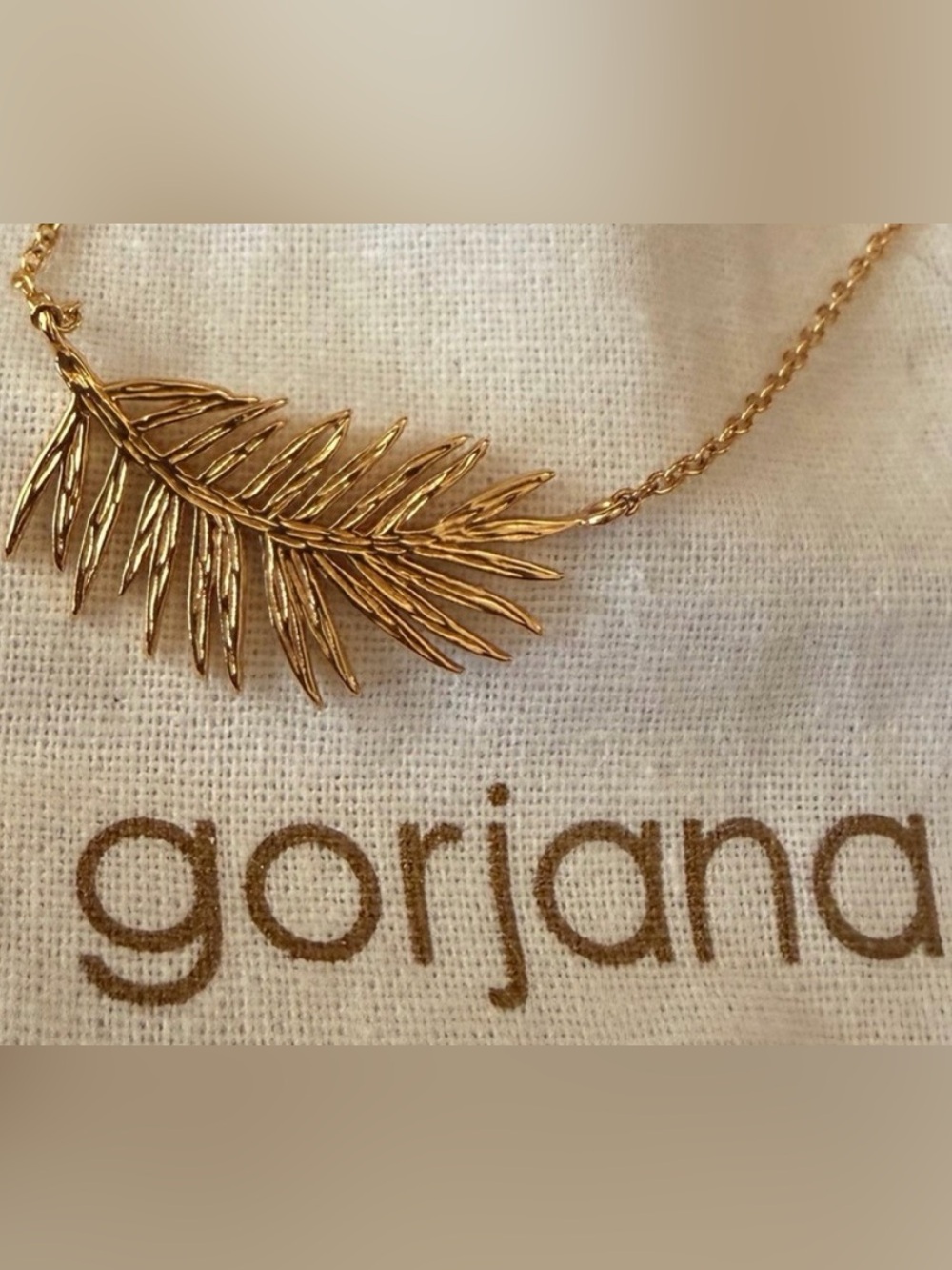 Gold Leaf Pendant Necklace